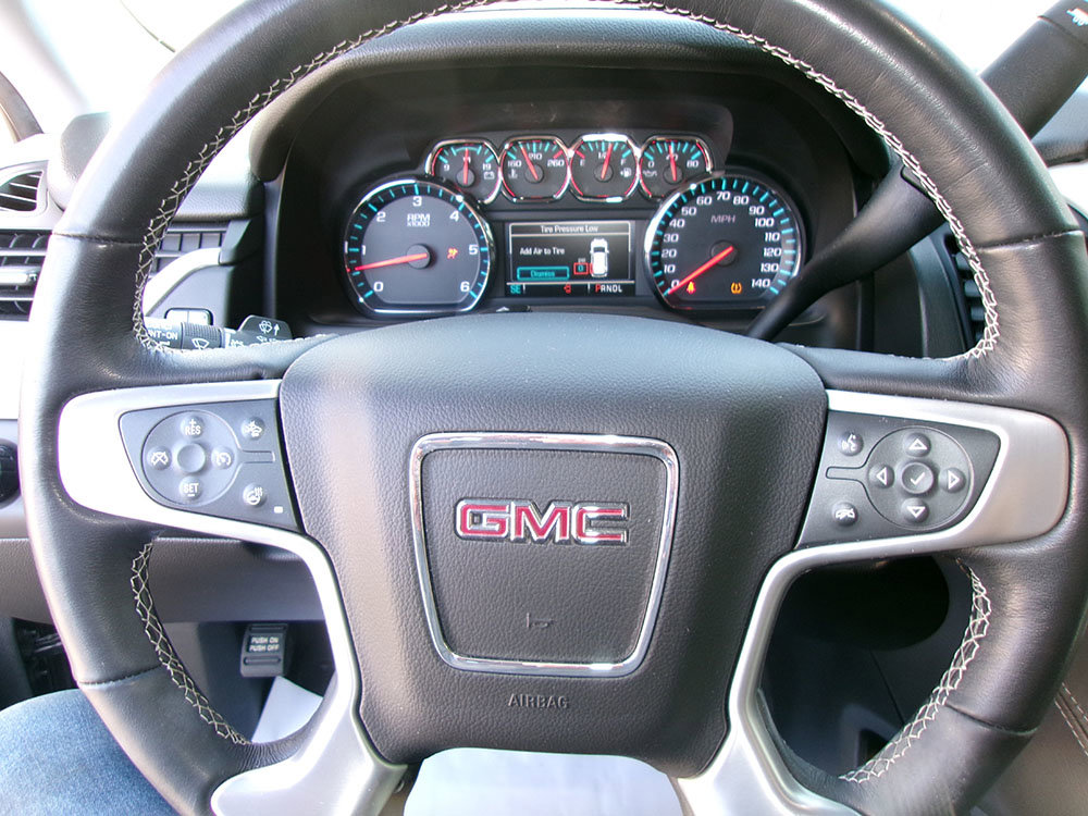 Used 2019 GMC Yukon SLT w/ Open Road Package AWD/4WD image 27
