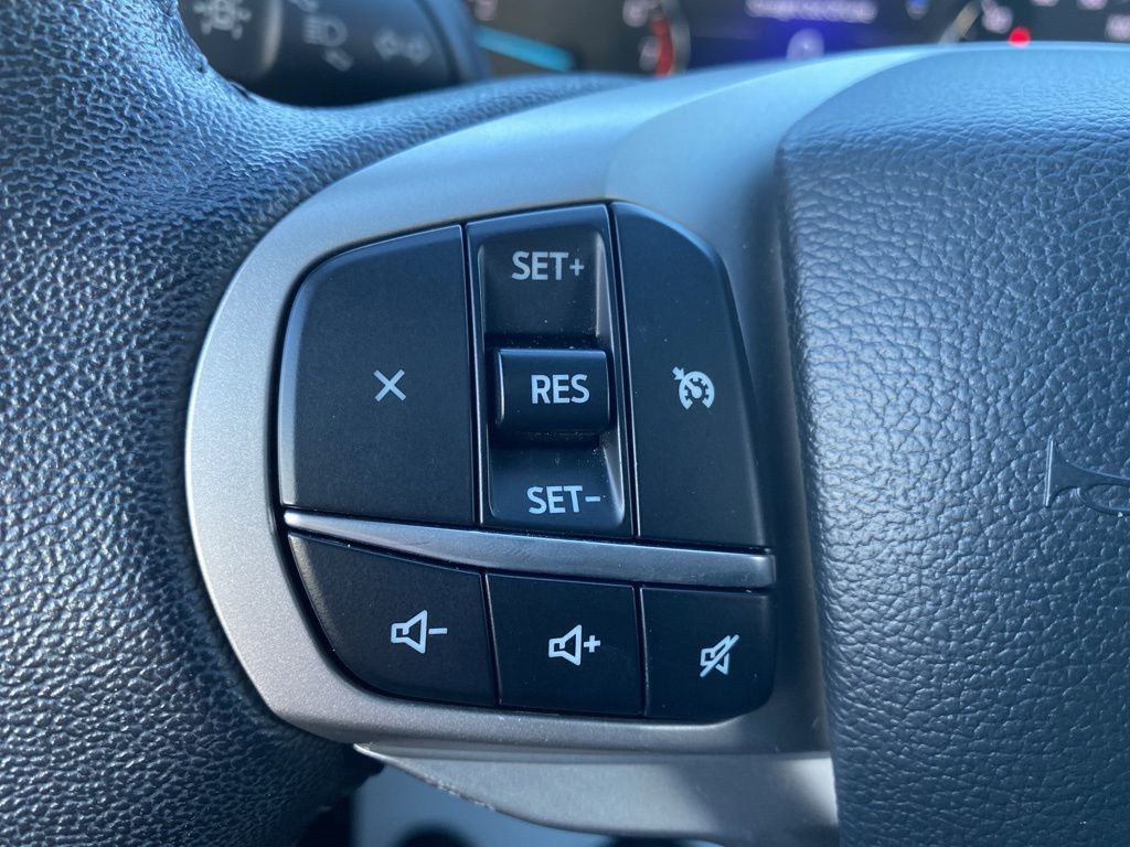 Used 2022 Ford Explorer XLT w/ Equipment Group 202A image 29