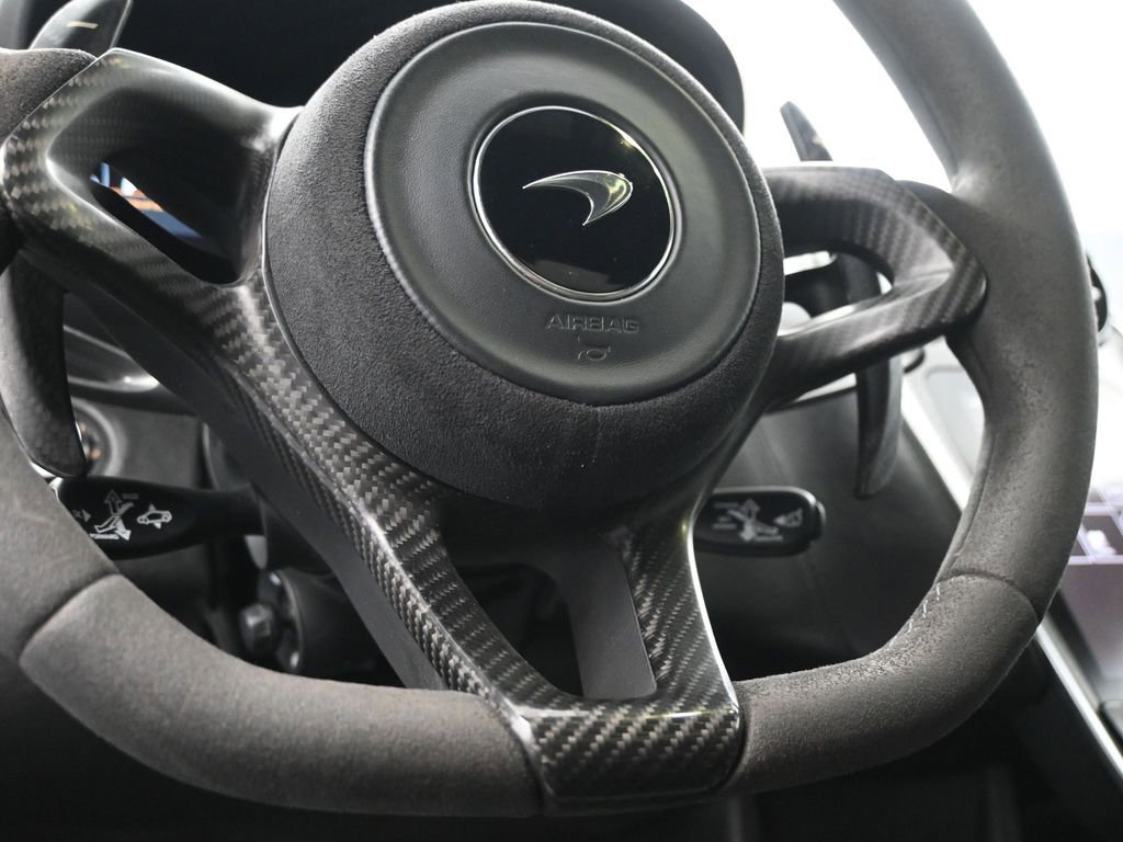 Used 2019 McLaren 570S Spider image 15