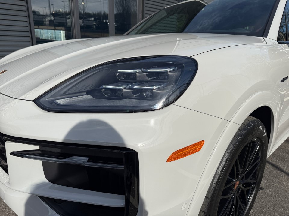 New 2026 Porsche Cayenne E-Hybrid AWD/4WD image 13