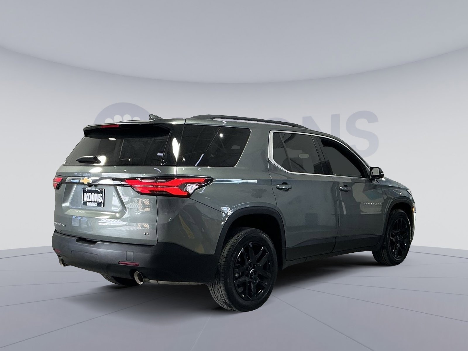 Used 2023 Chevrolet Traverse LT image 16
