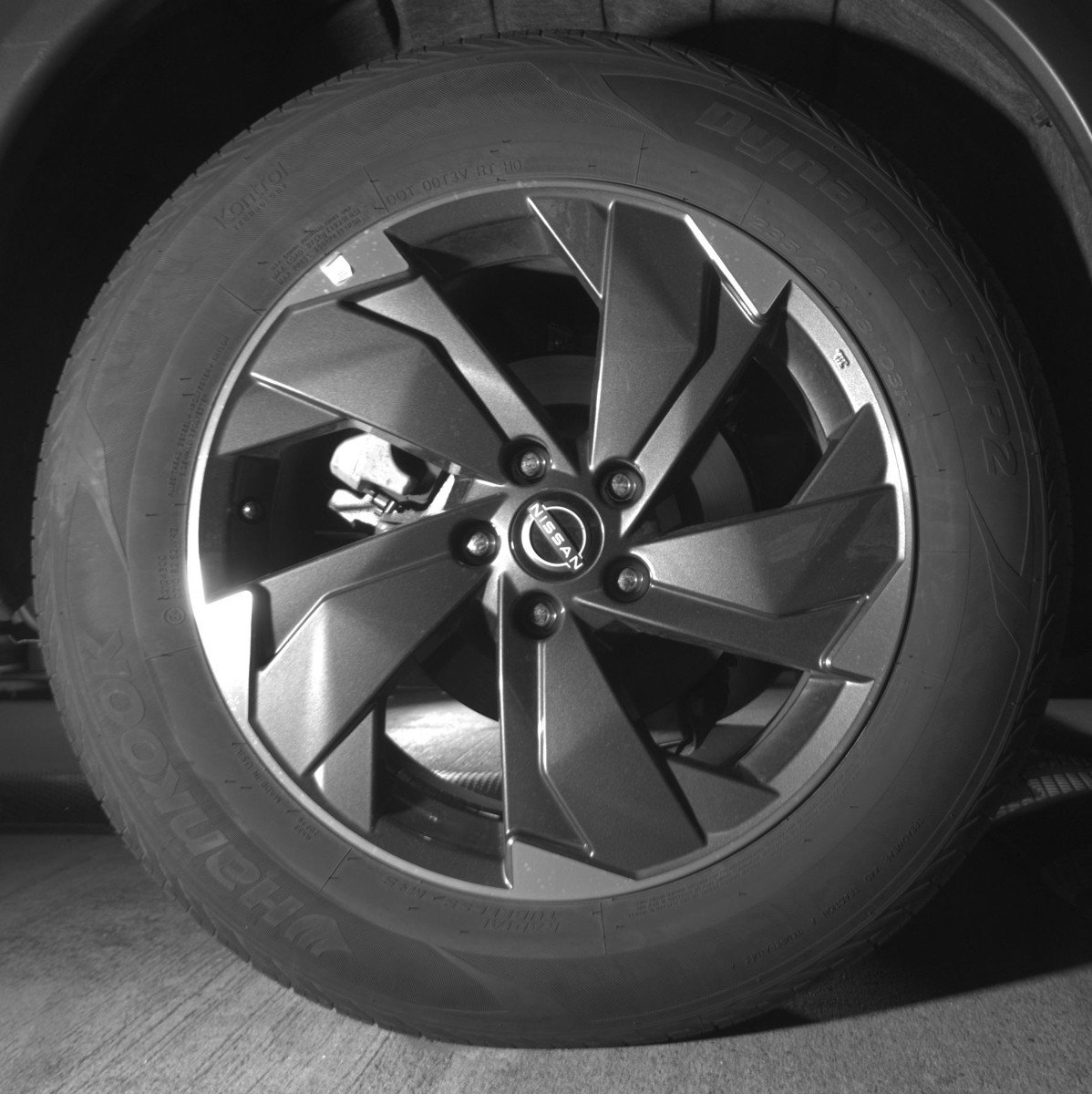 Used 2025 Nissan Rogue SV image 15