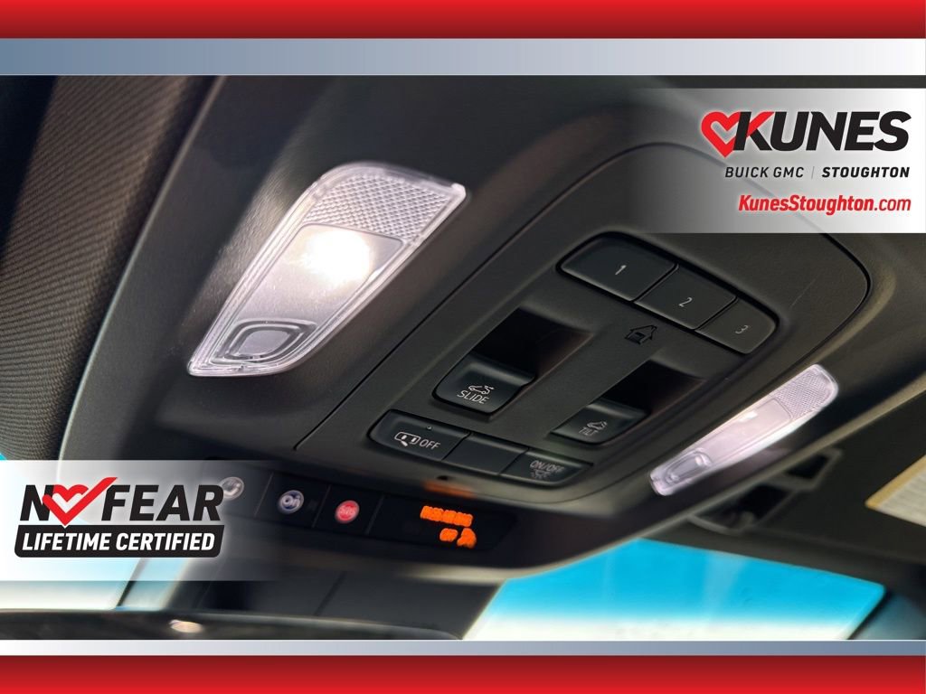 Used 2025 Cadillac CT4 V image 34