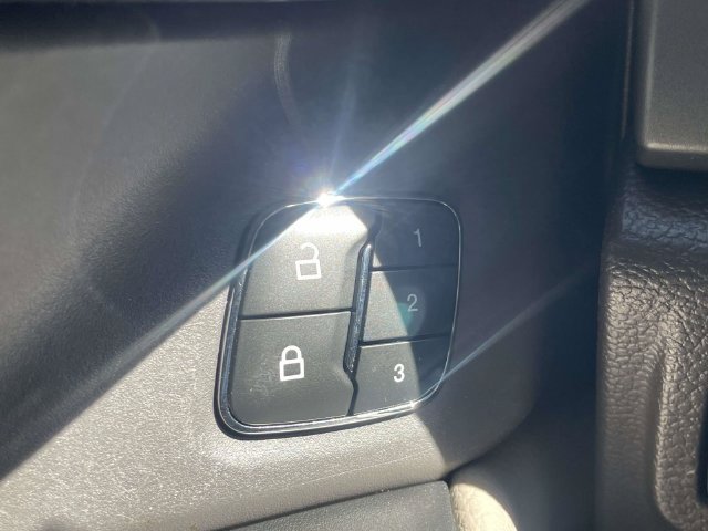 Used 2021 Ford Expedition XLT RWD image 26