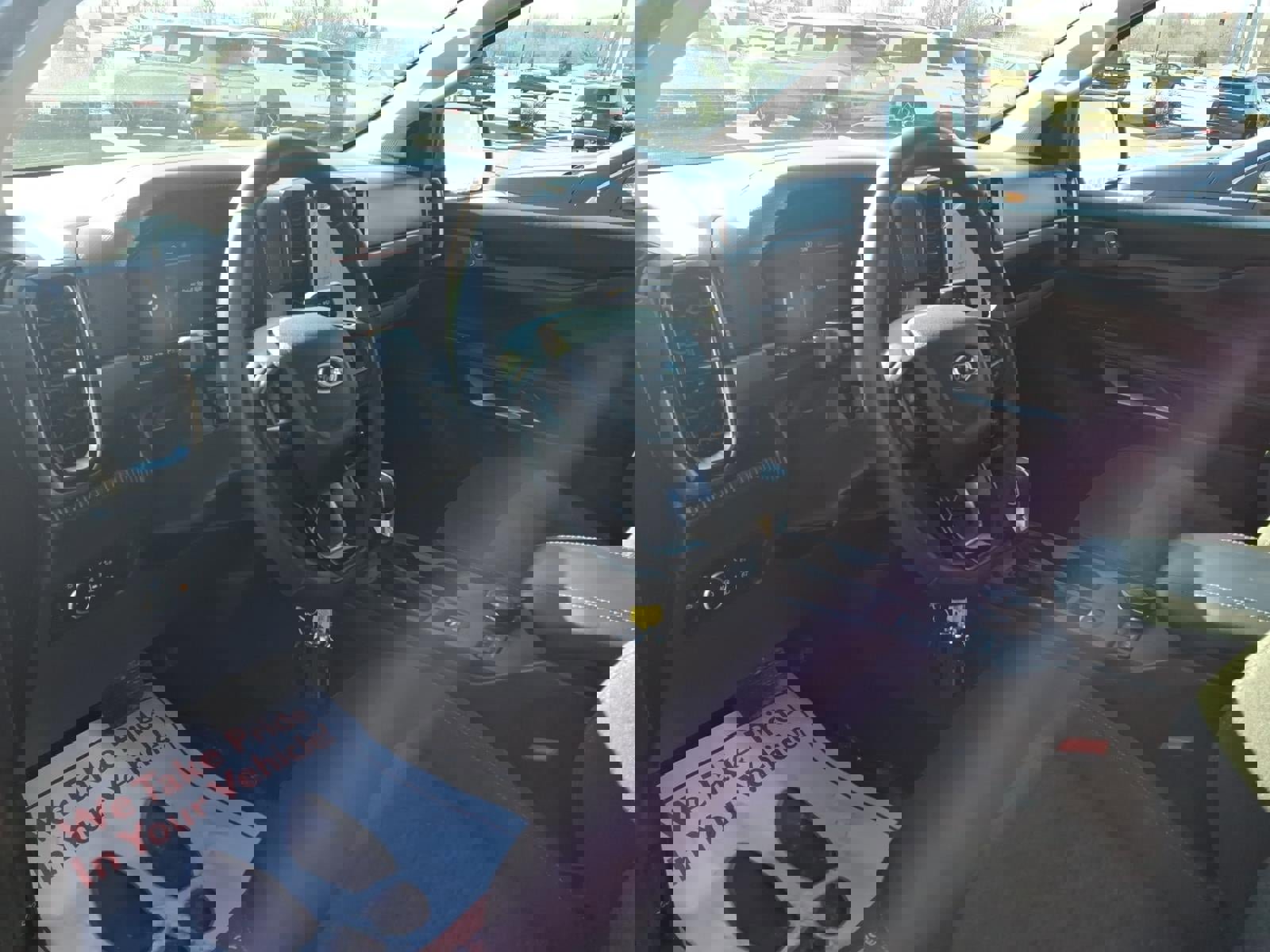 Used 2024 Ford Ranger XLT w/ FX4 Off-Road Package image 7