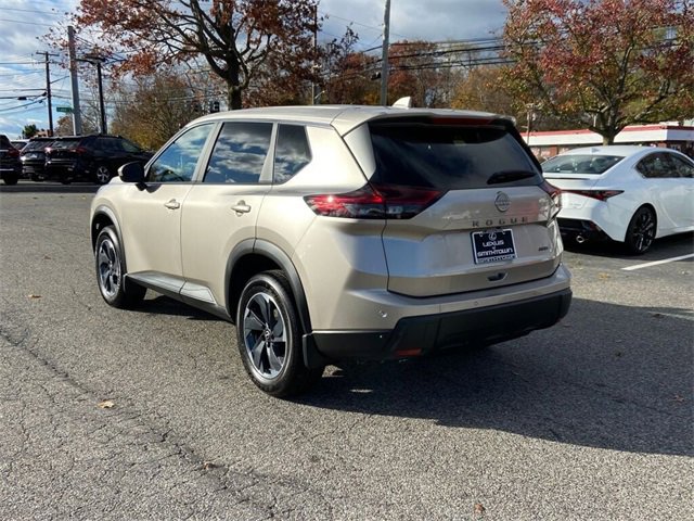 Used 2026 Nissan Rogue SV image 7