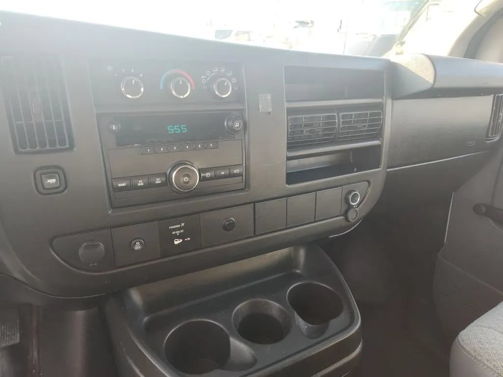 Used 2012 Chevrolet Express 2500 RWD image 13