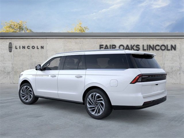 New 2025 Lincoln Navigator L Reserve image 4