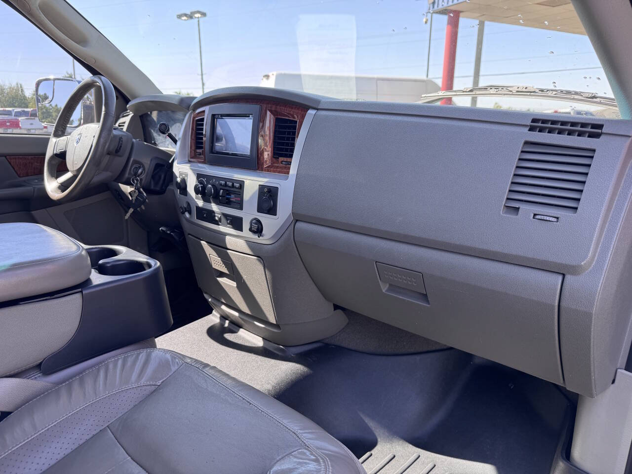 Used 2006 Dodge Ram 1500 Truck Laramie AWD/4WD image 12