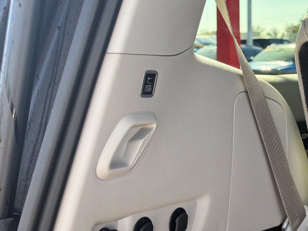 Used 2023 Jeep Wagoneer Series II w/ Premium Group I AWD/4WD image 28