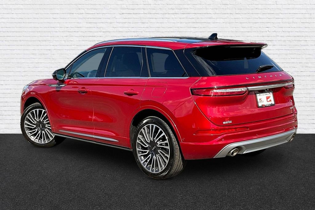 Used 2020 Lincoln Corsair Reserve w/ Equipment Group 202A AWD/4WD image 4