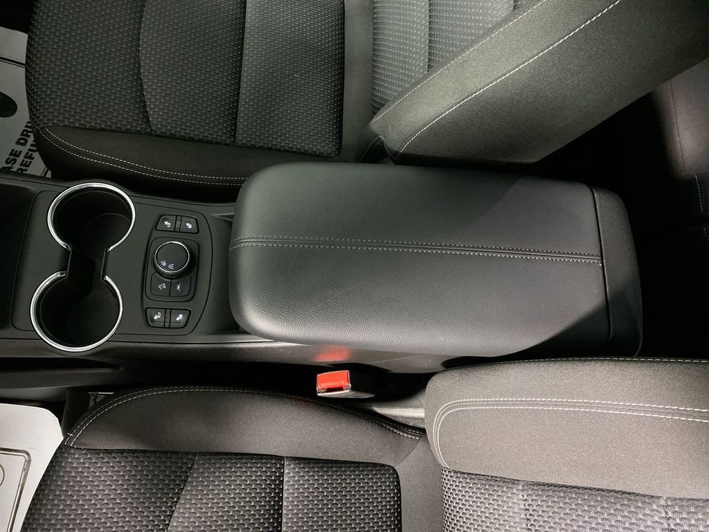 Certified 2023 GMC Terrain SLE w/ Driver Convenience Package image 20