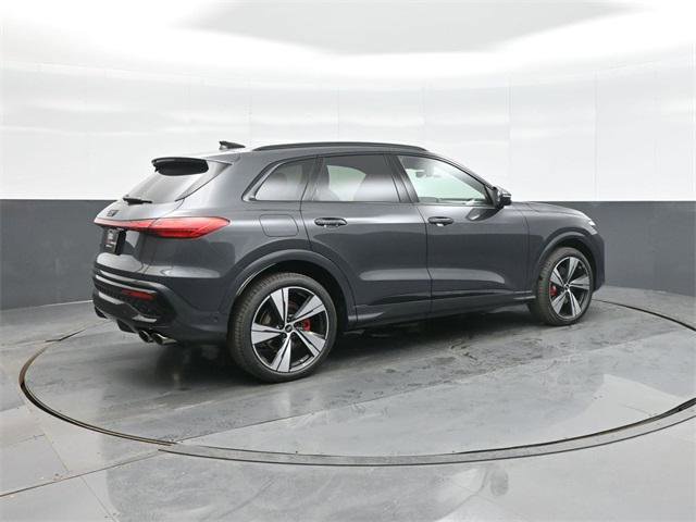 New 2025 Audi SQ5 Prestige image 7