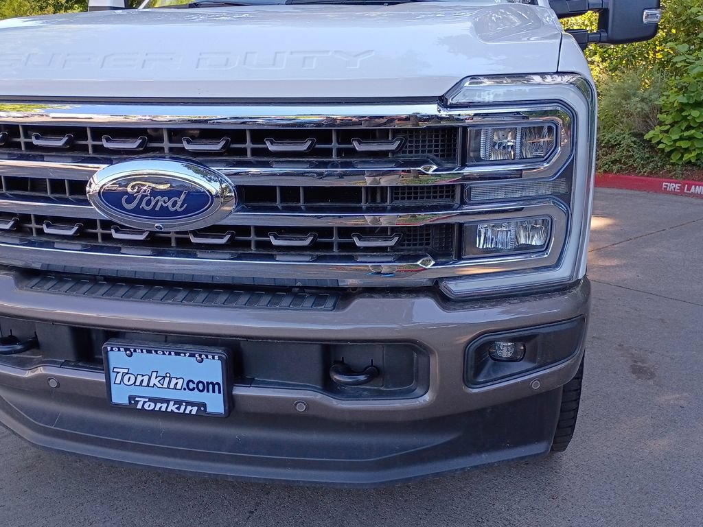 Used 2023 Ford F350 King Ranch AWD/4WD image 10