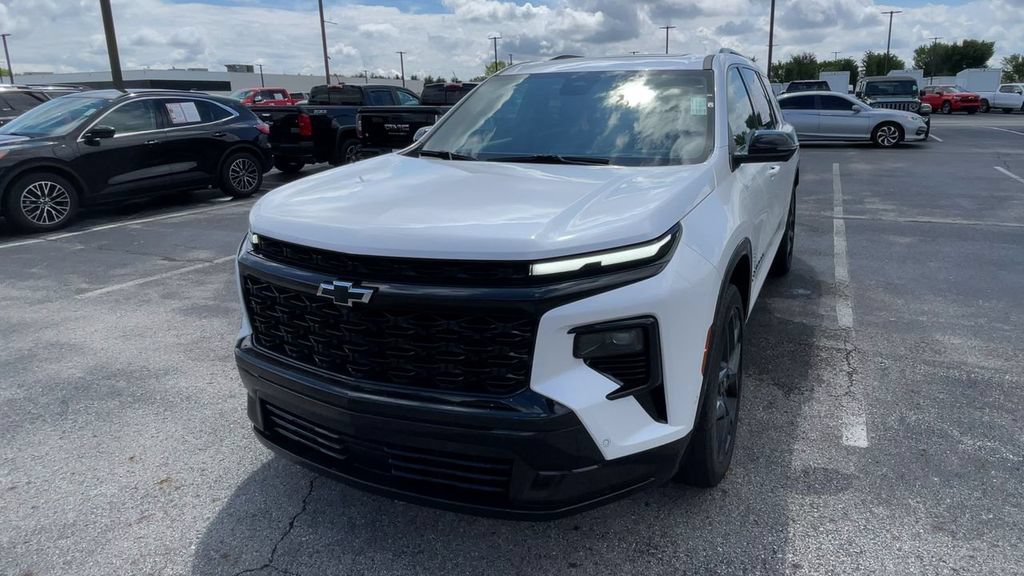 Used 2024 Chevrolet Traverse RS AWD/4WD image 5