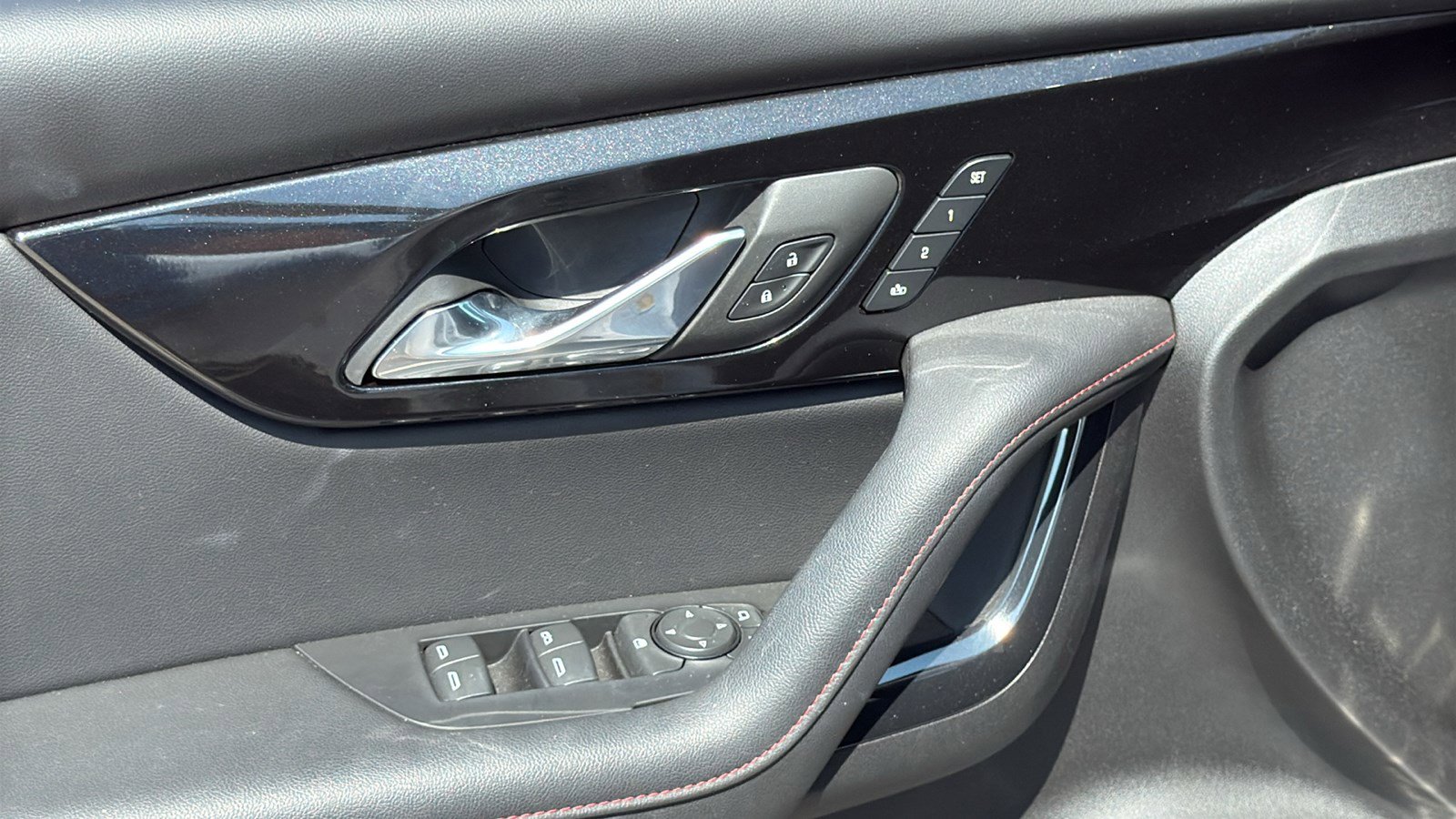 New 2025 Chevrolet Blazer RS w/ Driver Confidence II Package image 9