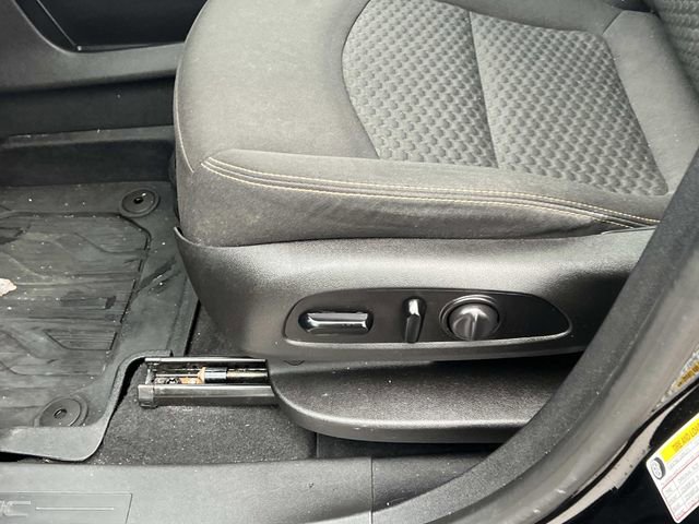 Used 2019 GMC Terrain SLE w/ Driver Convenience Package image 21