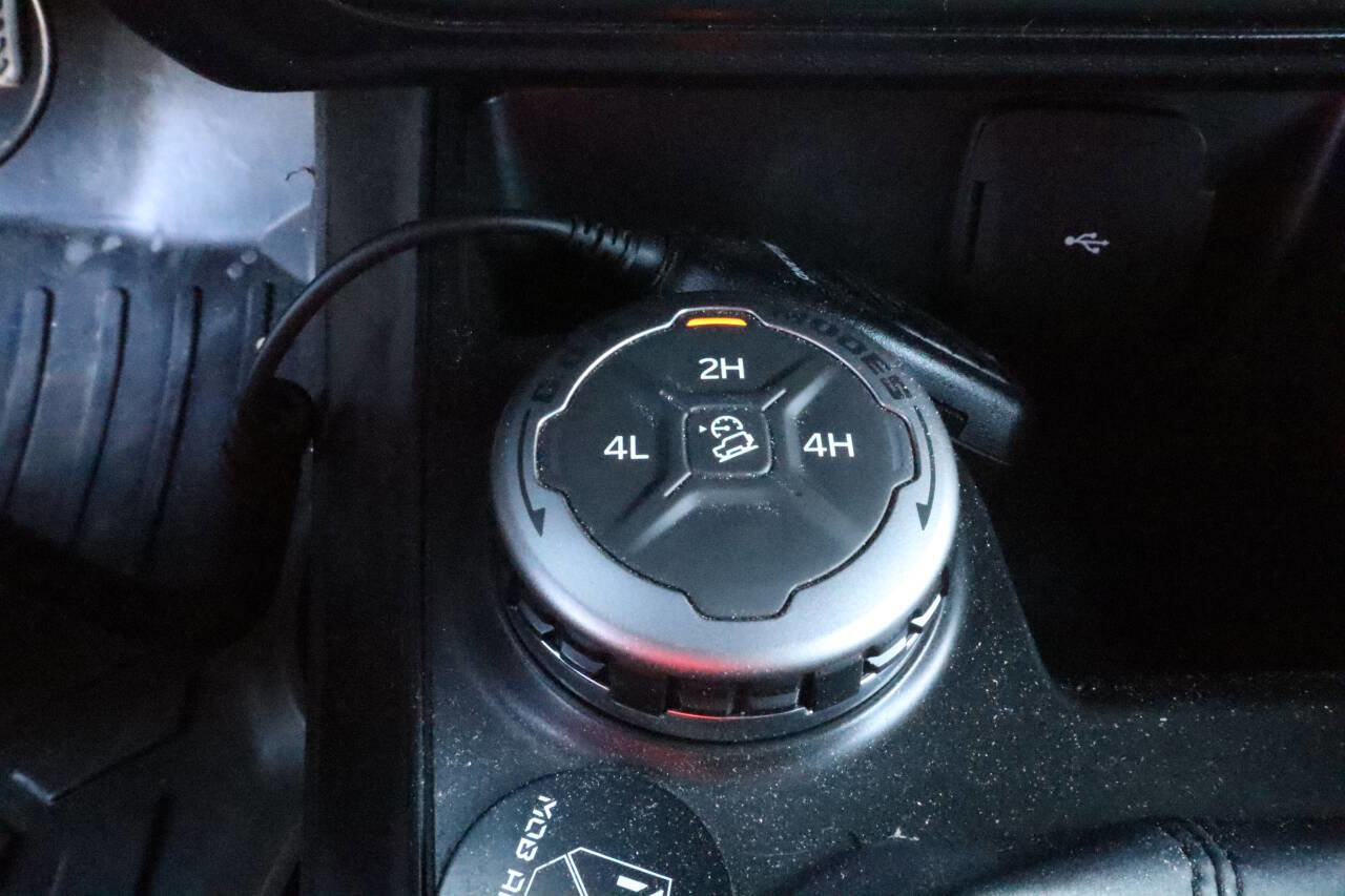 Used 2023 Ford Bronco Big Bend image 19