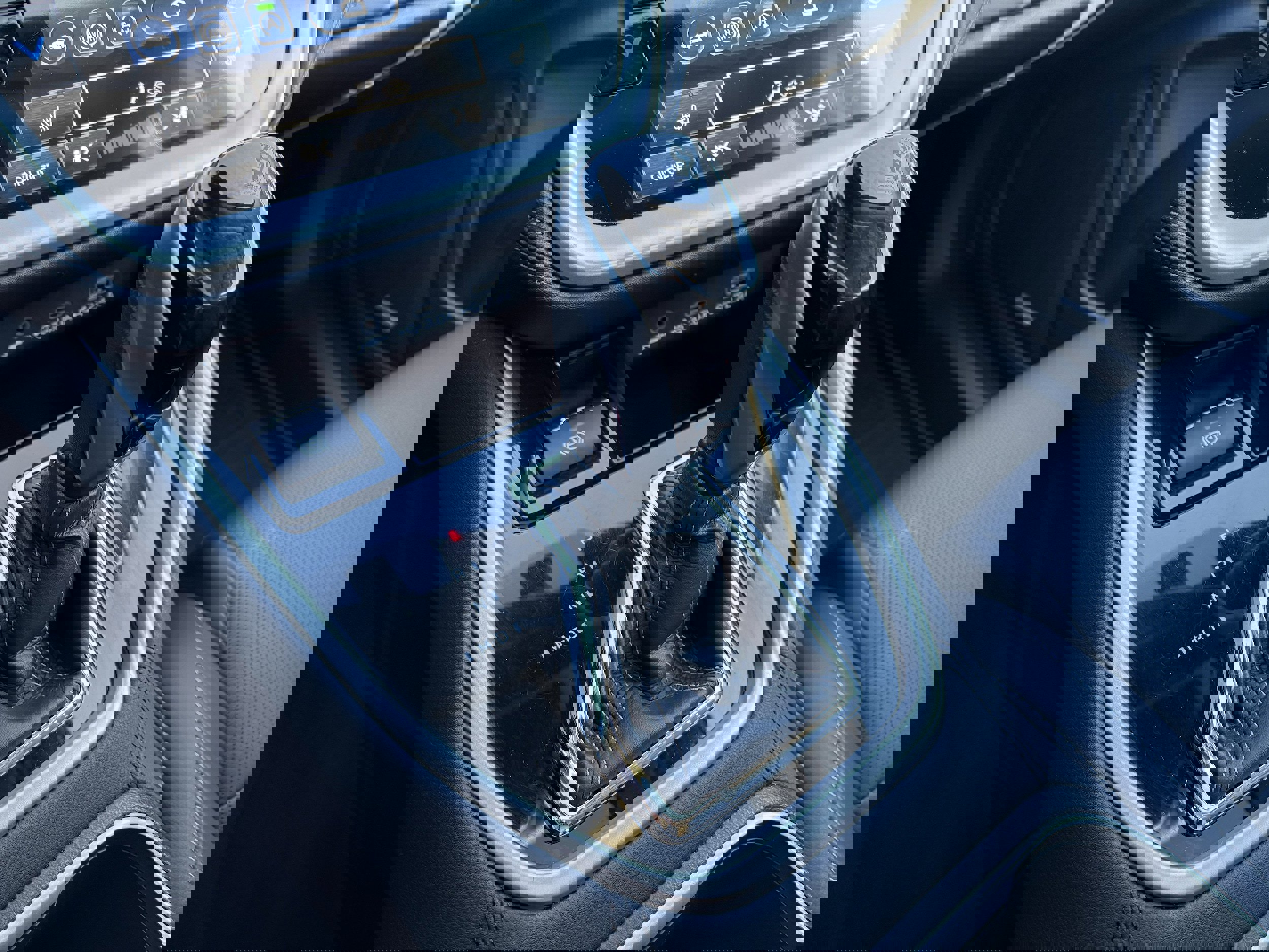 Certified 2025 Subaru Outback Limited w/ Popular Package #2 image 19