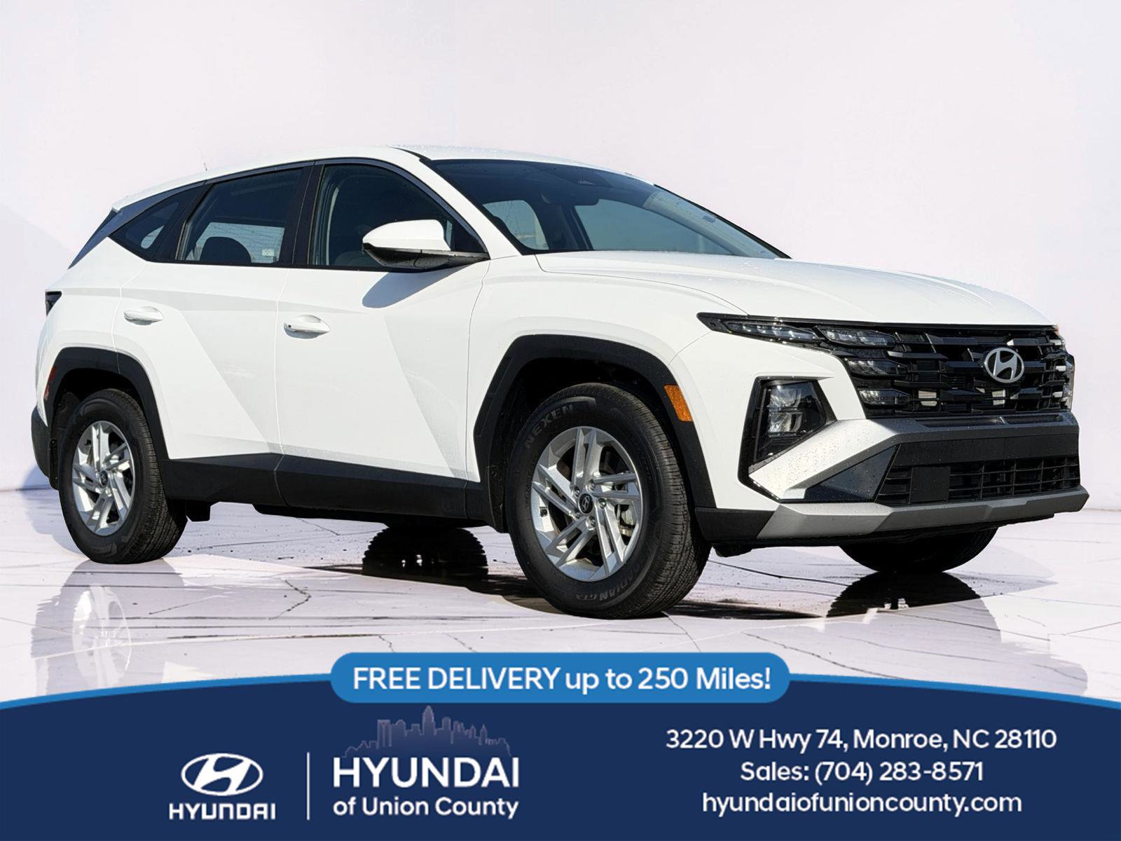 Certified 2026 Hyundai Tucson SE image 1