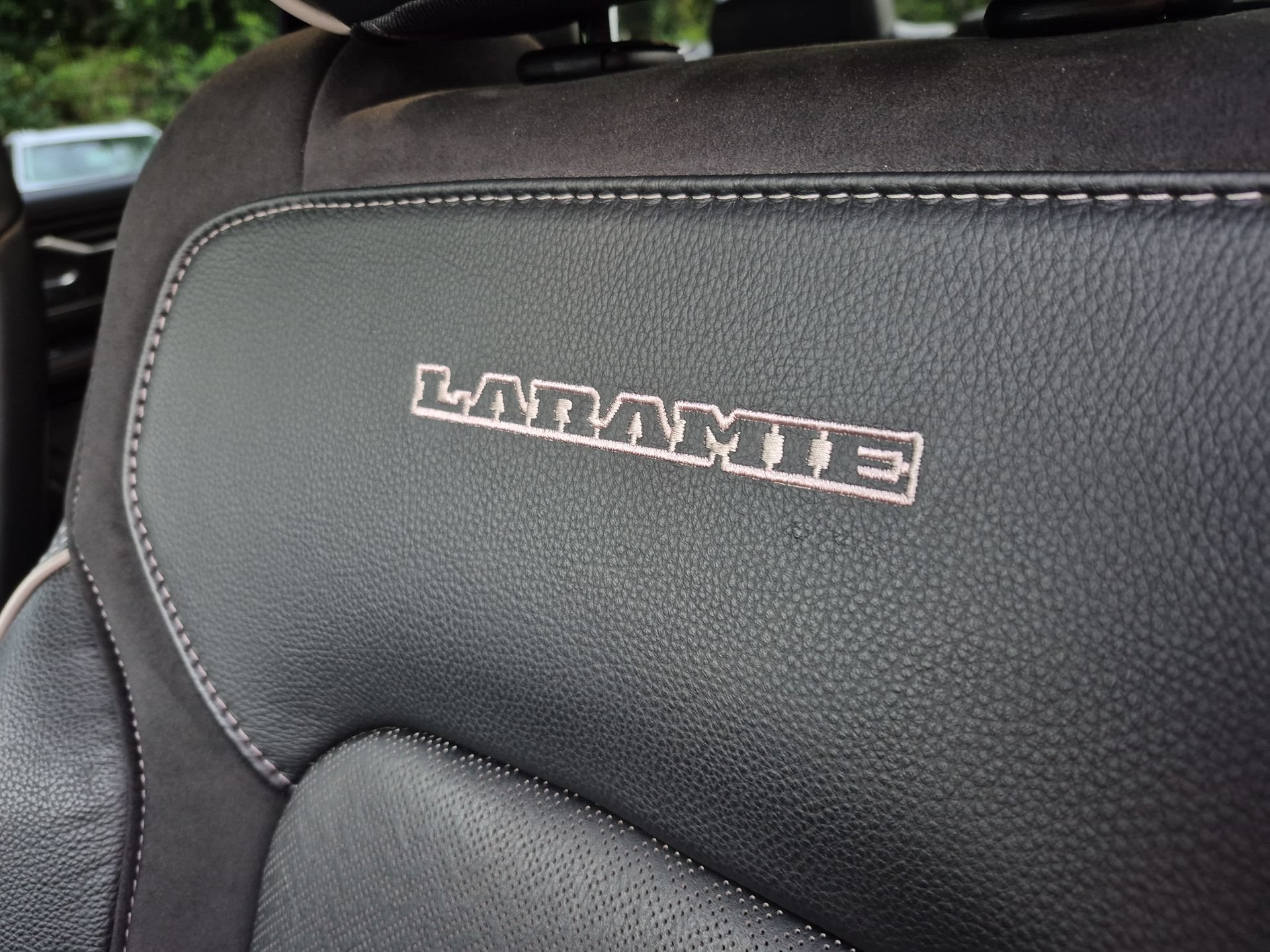 Used 2023 RAM 1500 Laramie AWD/4WD image 34