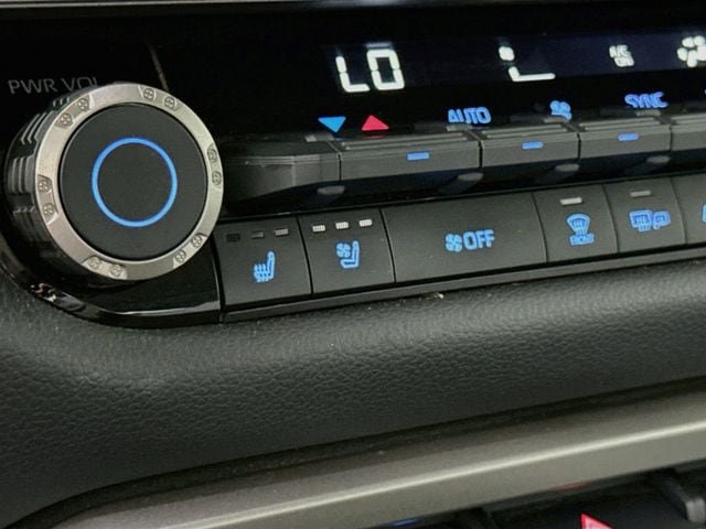 Used 2023 Toyota Tundra Limited w/ Power Package AWD/4WD image 20