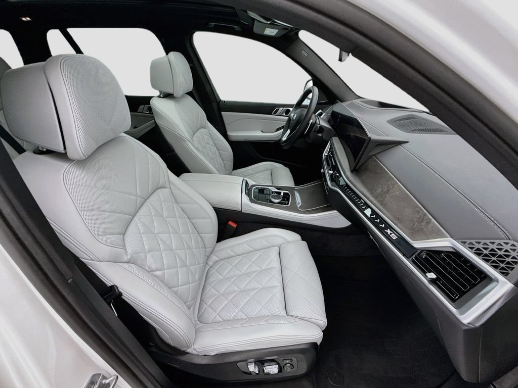 Certified 2025 BMW X5 xDrive40i AWD/4WD image 19