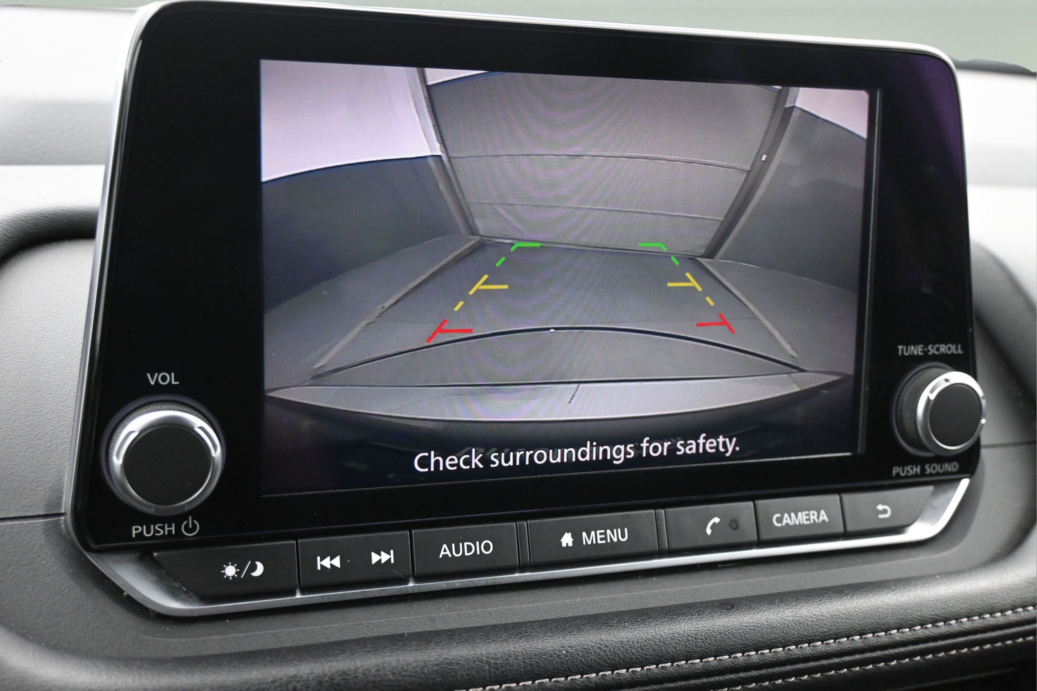Used 2024 Nissan Rogue S FWD image 10