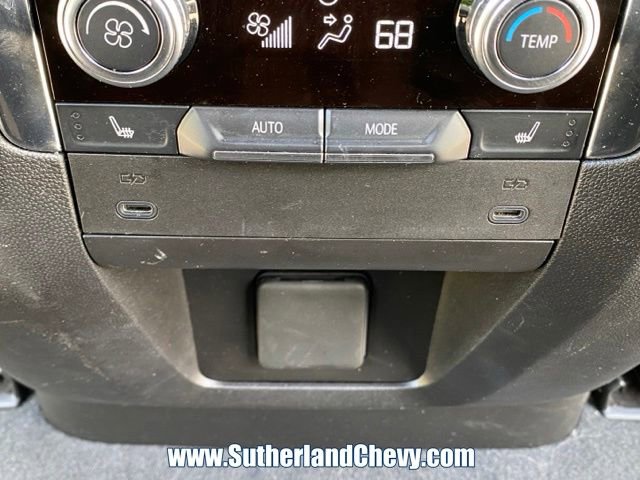 Used 2025 GMC Yukon Denali AWD/4WD image 53