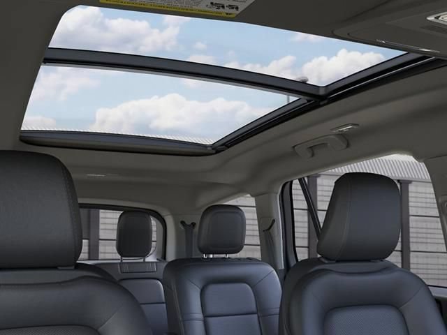 New 2026 Lincoln Aviator AWD image 22