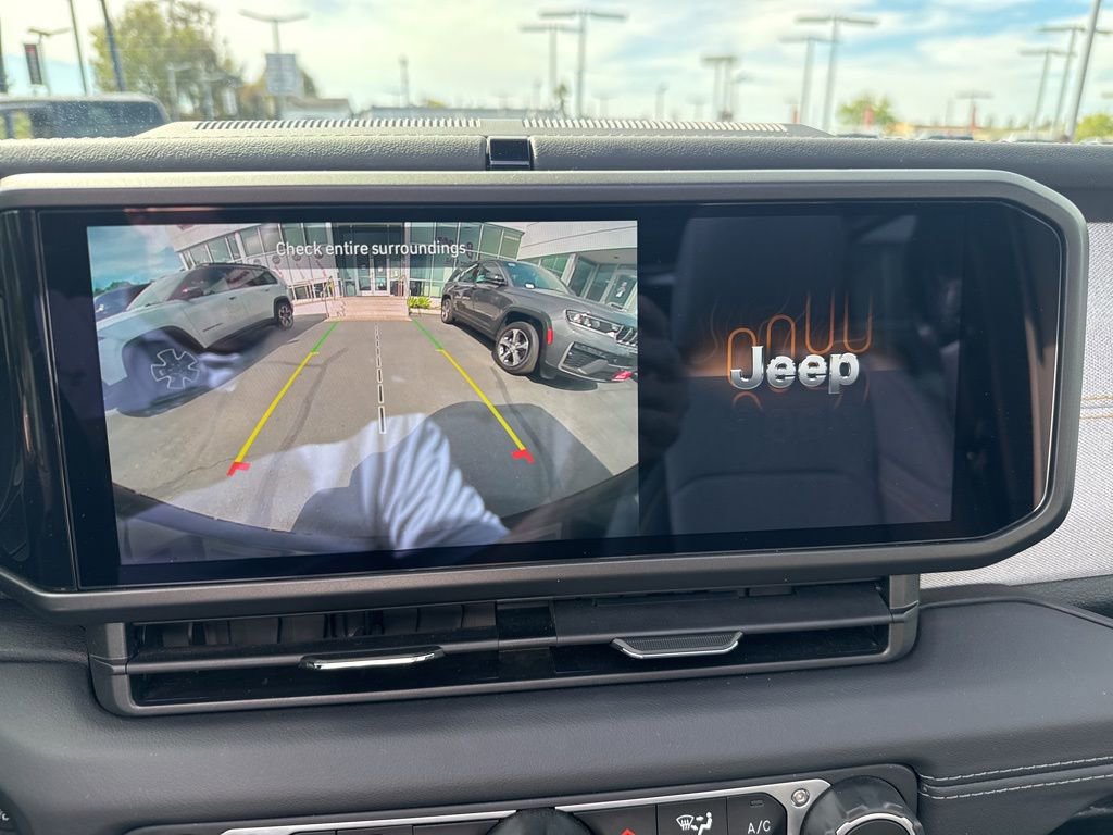 Certified 2025 Jeep Wrangler Unlimited Sahara w/ Safety Group image 24