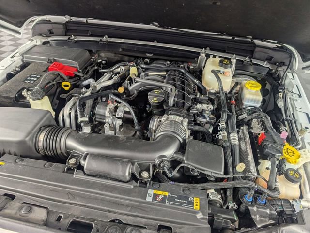 Used 2023 Jeep Wrangler Sahara w/ LED Lighting Group AWD/4WD image 33