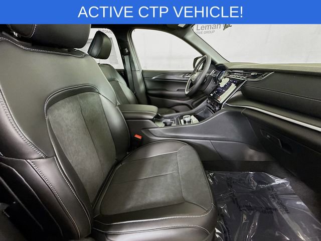 New 2025 Jeep Grand Cherokee Altitude w/ Trailer Tow Package image 28
