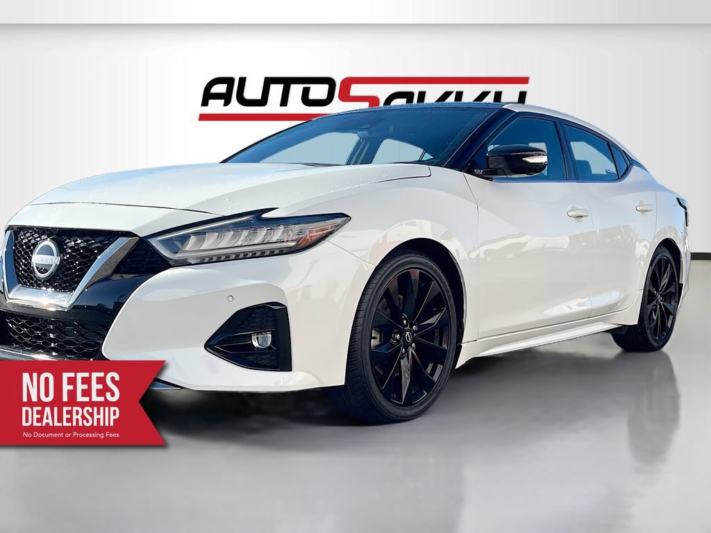 Used 2022 Nissan Maxima SR w/ Sport Mat Group FWD image 3