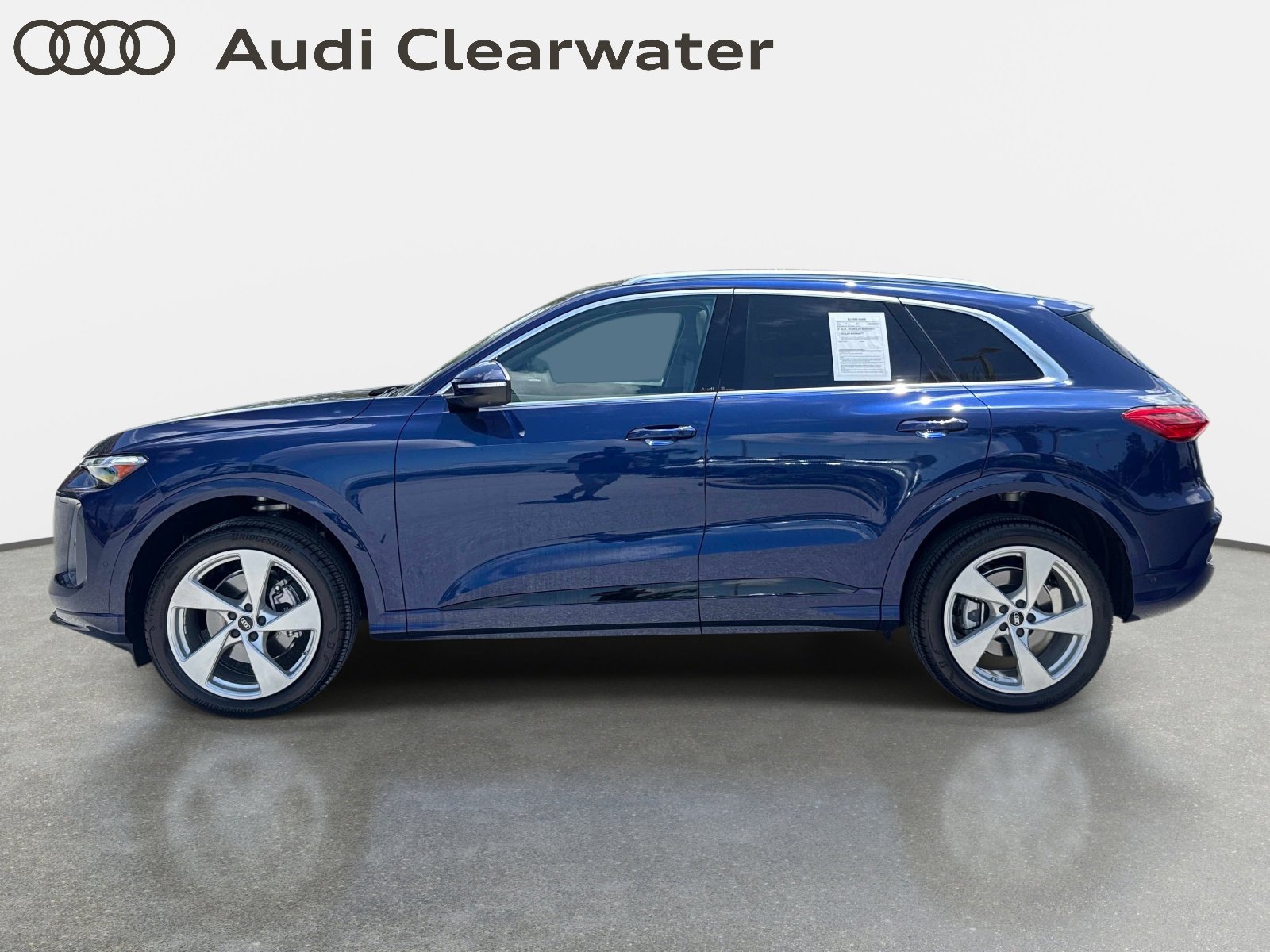 Used 2025 Audi Q5 Premium Plus AWD/4WD image 2
