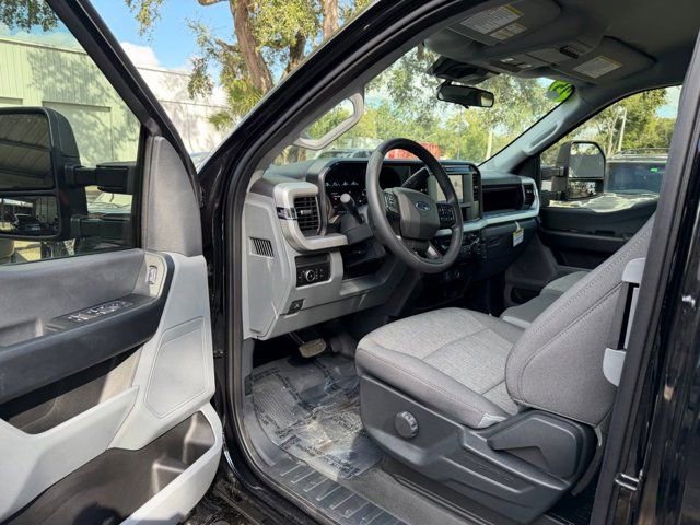 Used 2025 Ford F350 XL w/ FX4 Off-Road Package image 17