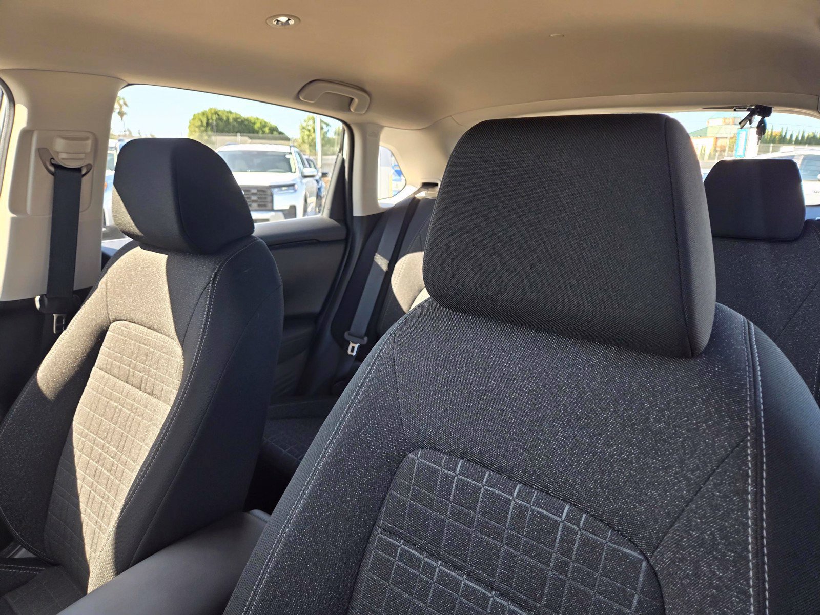 Used 2025 Honda HR-V LX image 14