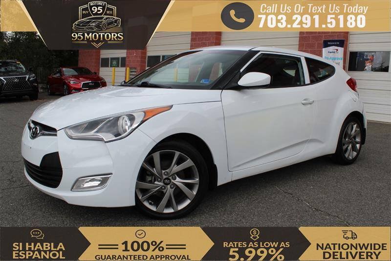 Used 2017 Hyundai Veloster FWD image 1