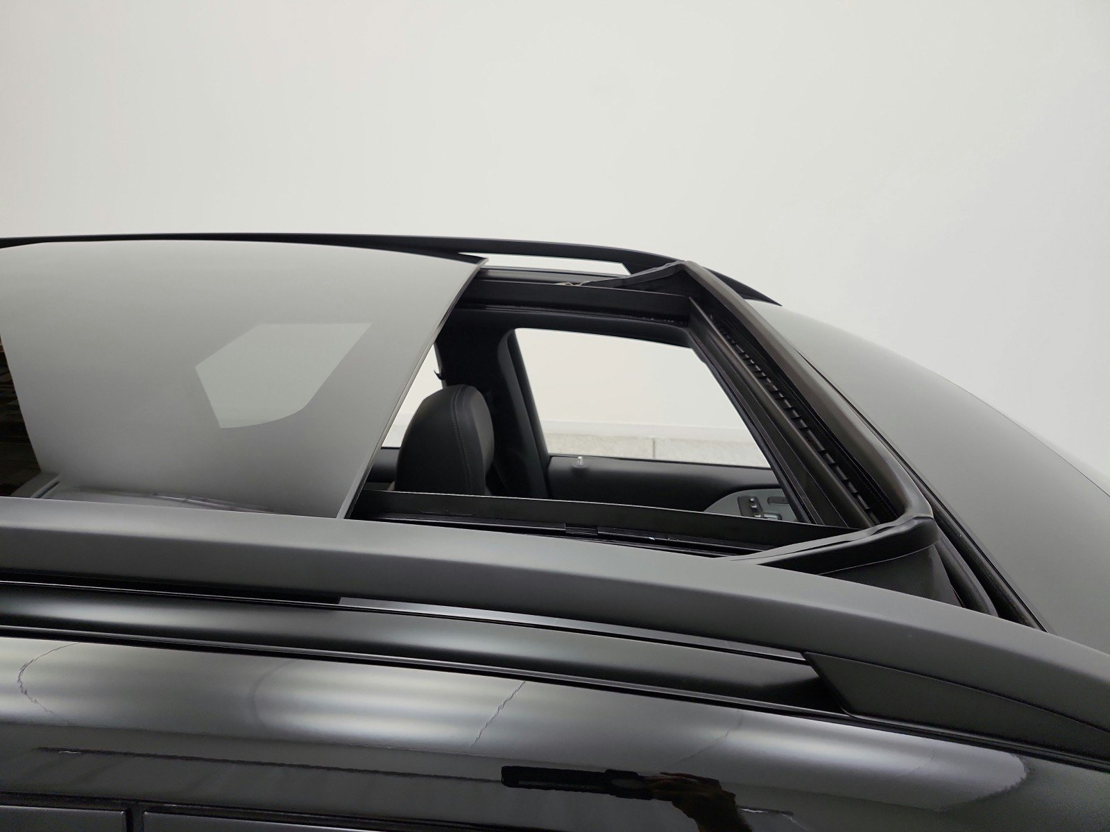 Used 2025 Mercedes-Benz GLE 350 4MATIC image 18