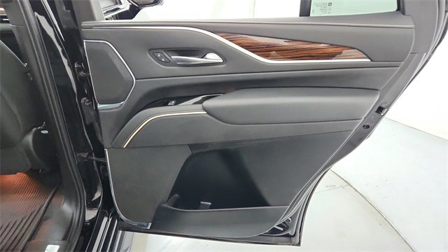 Used 2021 Cadillac Escalade Premium Luxury image 20