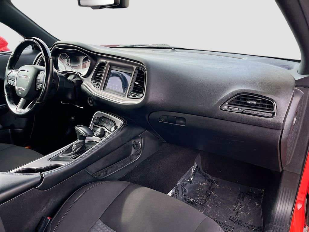 Used 2022 Dodge Challenger GT image 27