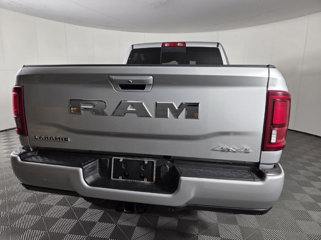 Used 2026 RAM 2500 Laramie AWD/4WD image 6