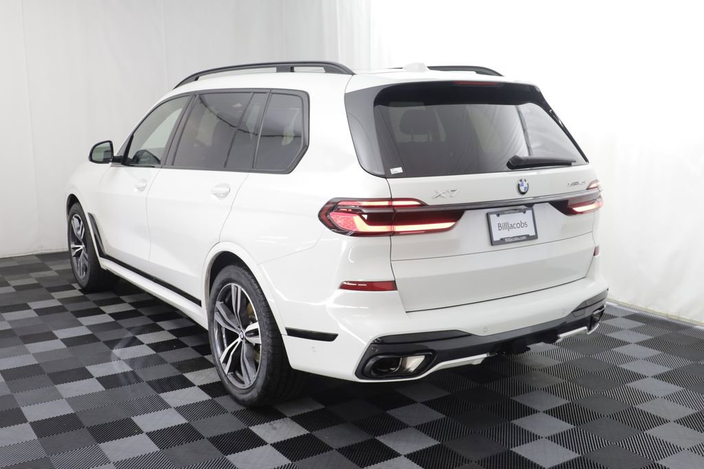 Certified 2024 BMW X7 xDrive40i w/ M Sport Package image 16