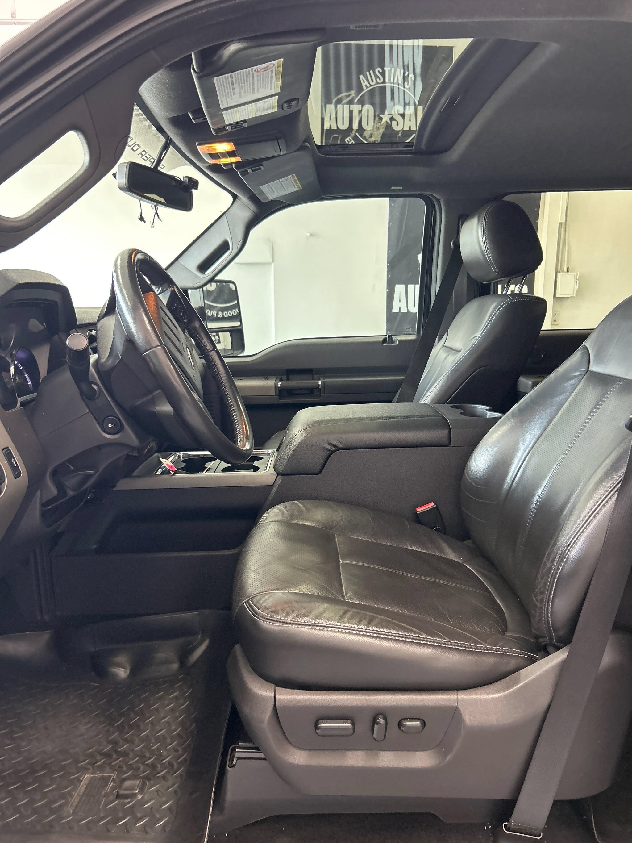 Used 2012 Ford F250 Lariat w/ Lariat Ultimate Pkg AWD/4WD image 8