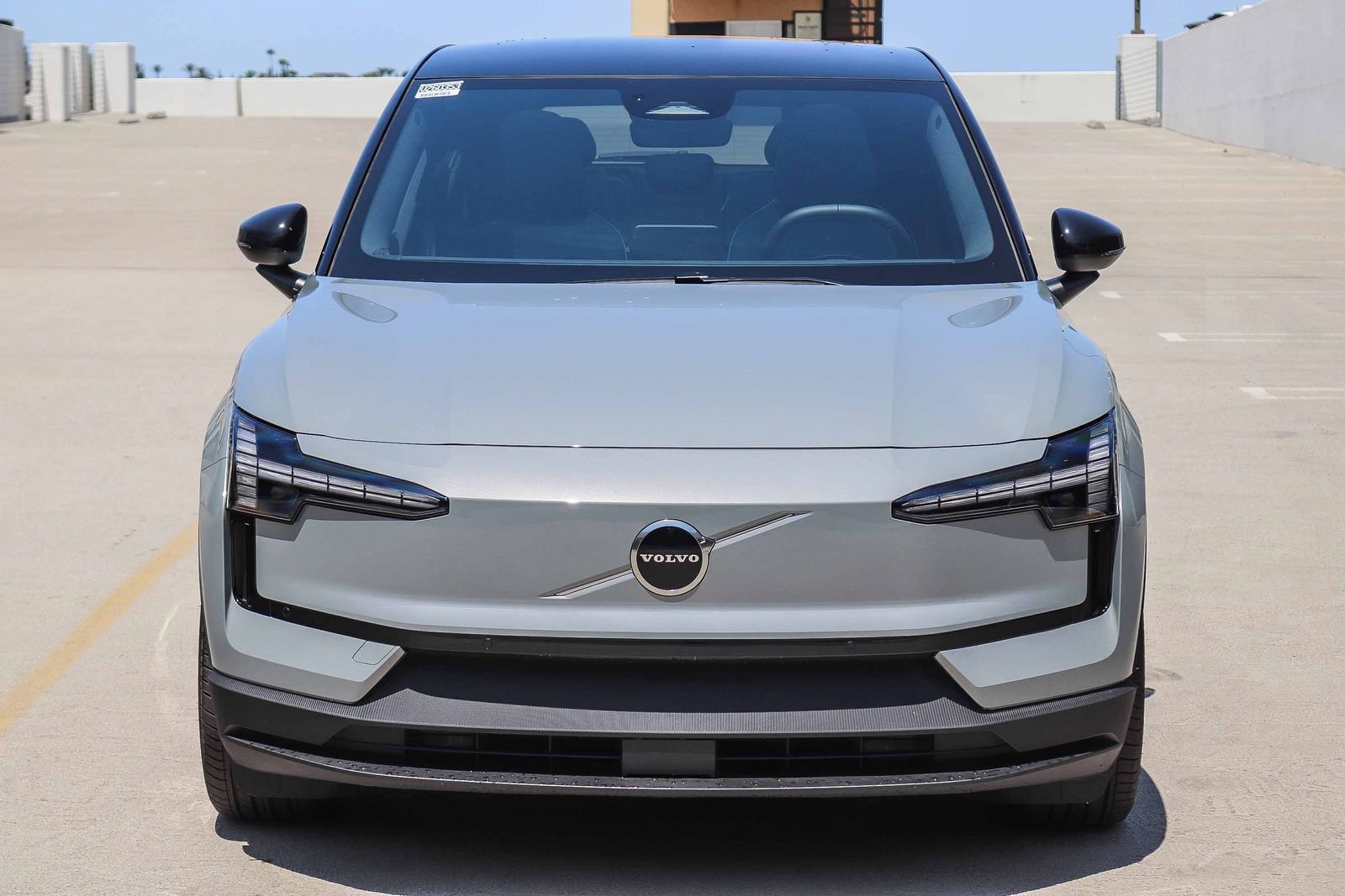 New 2026 Volvo EX30 Plus AWD/4WD image 2