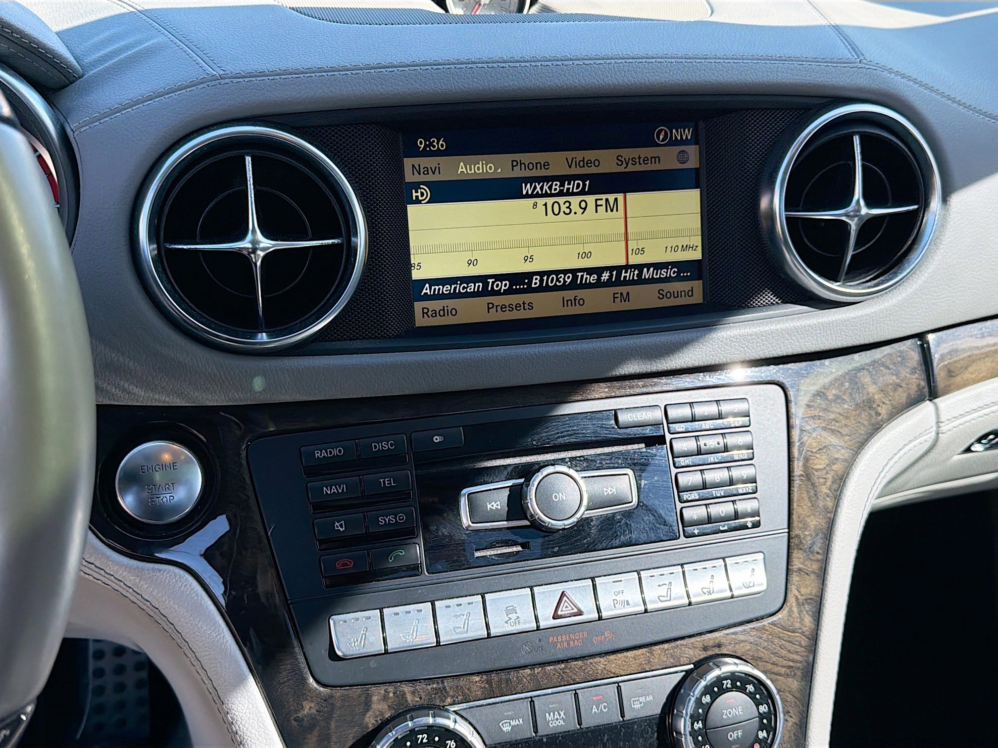 Used 2013 Mercedes-Benz SL 550 image 27