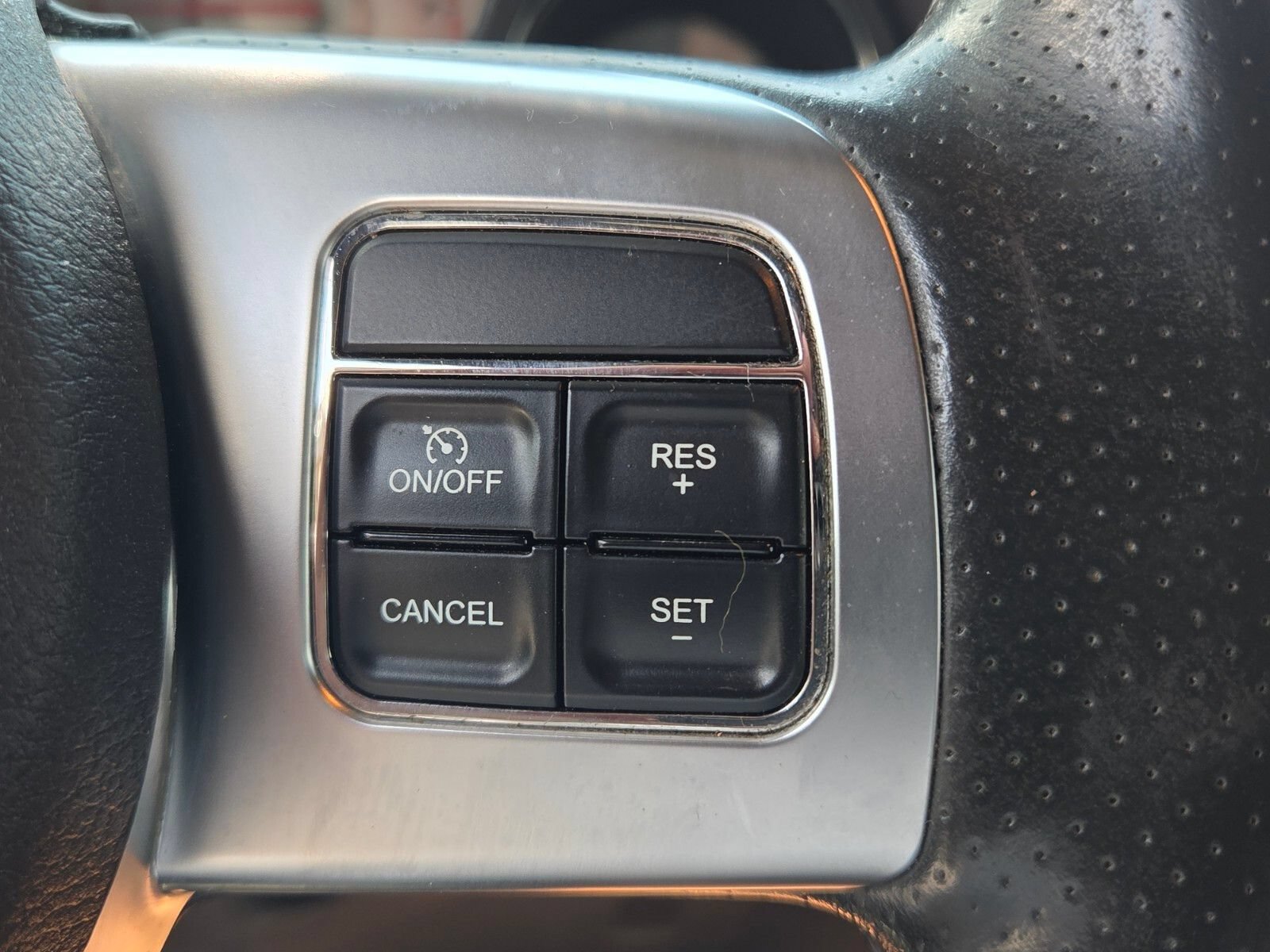 Used 2012 Dodge Challenger SRT8 w/ Premium Sound Group RWD image 29
