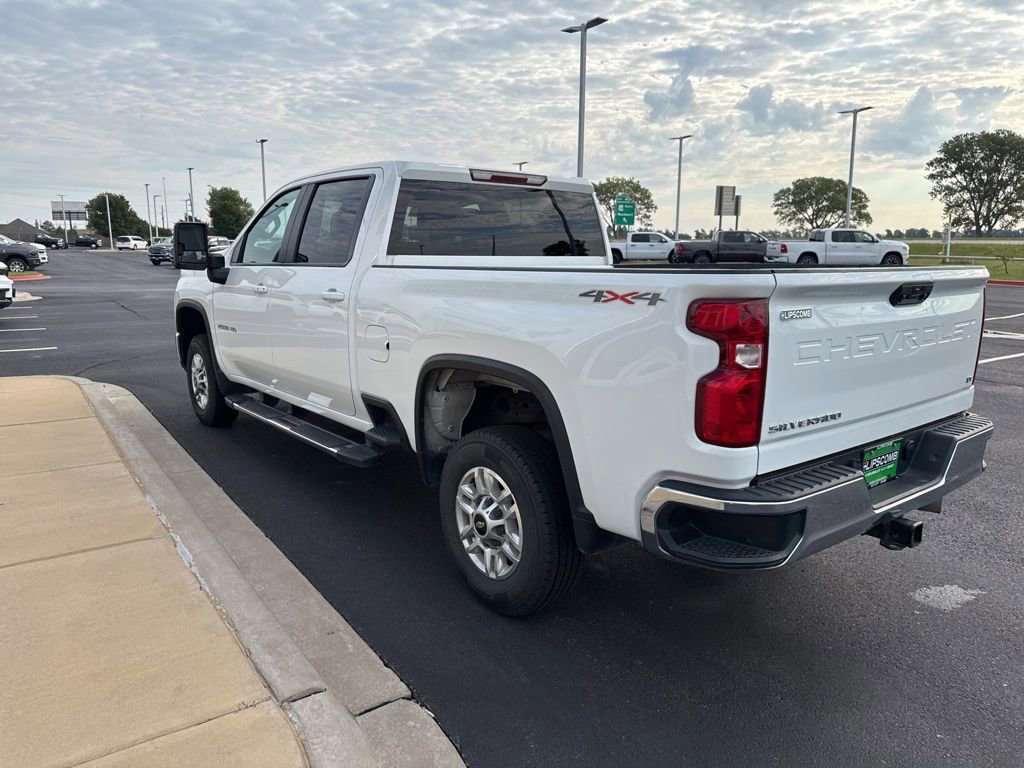 Used 2024 Chevrolet Silverado 2500 LT image 6
