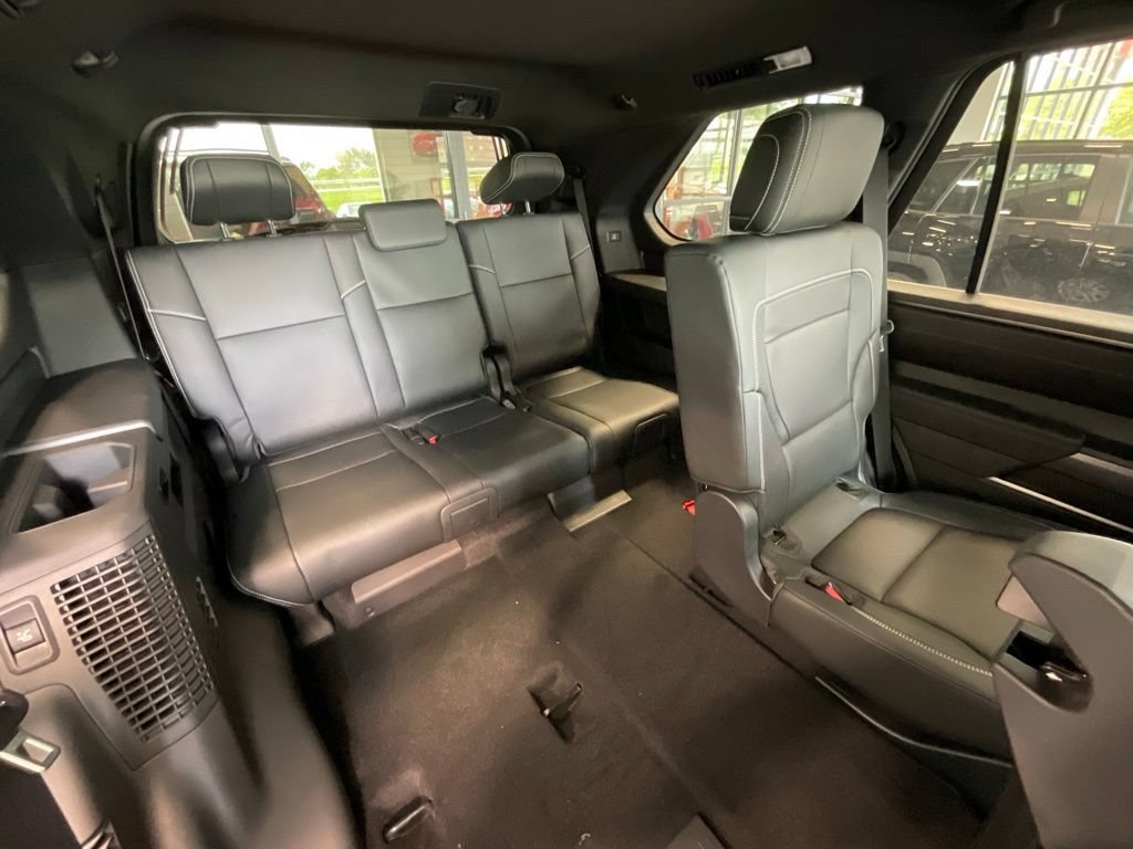 New 2026 Toyota Sequoia SR5 w/ SR5 Premium Package AWD/4WD image 17