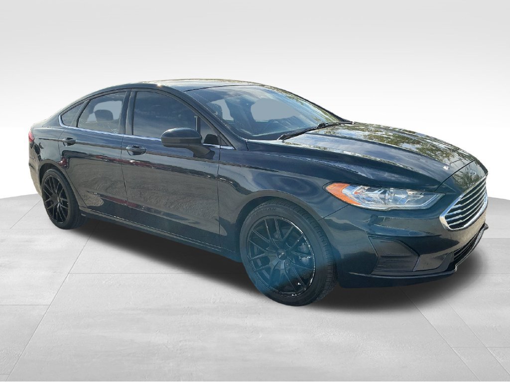 Used 2020 Ford Fusion SE FWD image 8